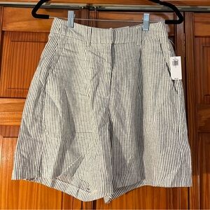 Old Navy striped cloth shorts